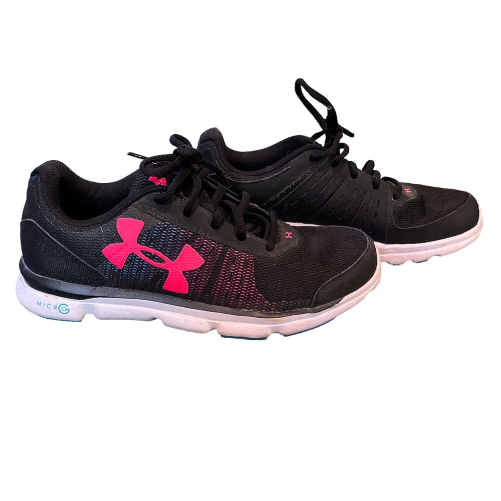 Under Armour youth size 5.5/Women’s 7 sneaker. Worn only a hand full of times